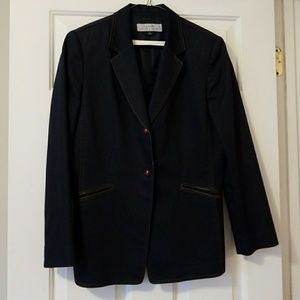 Sharp navy blue Tahari blazer